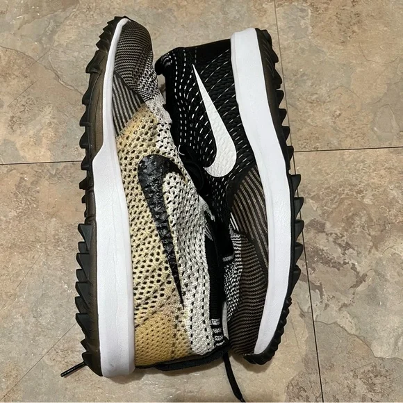 Nike Flyknit Racer - Picture 4 of 9